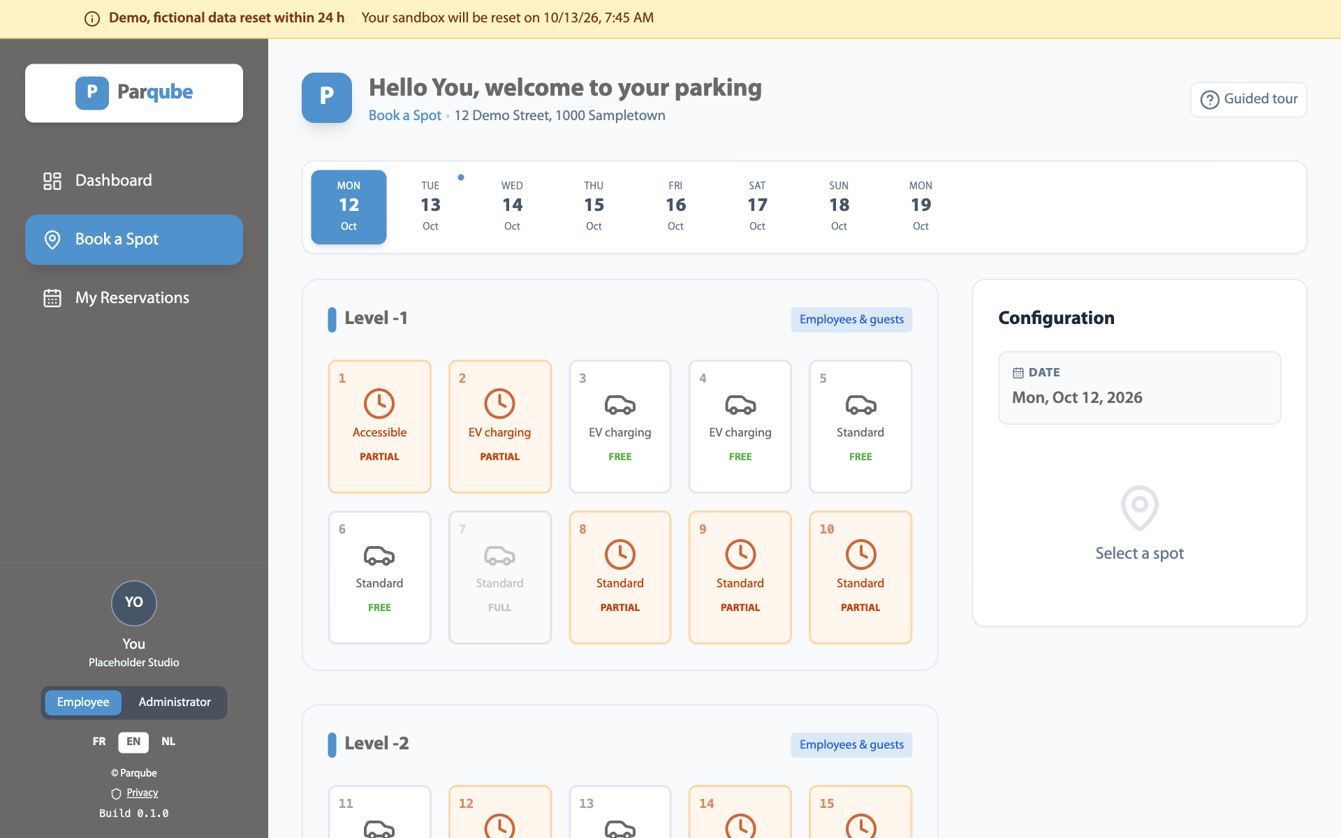 Parqube booking screen: strip of days, level -1 spots with their state and booking panel